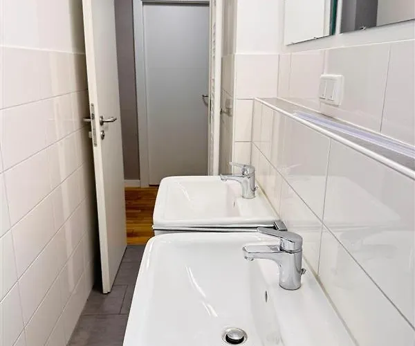 1,2,sleep Boardinghouse Billstedt Hostel Hamburg